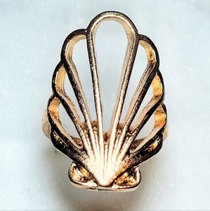Scallop Summer Sand Rising Tide Gold Ring Size 7.5
